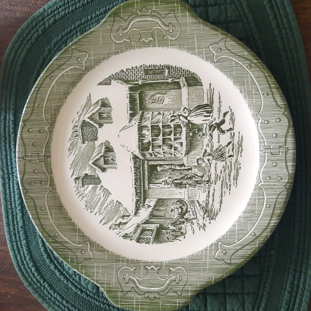 The Old Curiosity Shop Handled Cake Plate Green
